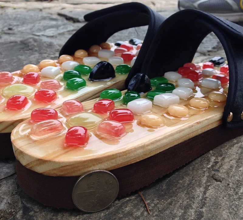 Ladies Cheap Natural Pebble Spa Kneading Summer Acupuncture Healthy Cork Sandals Women Foot Massage Shoes