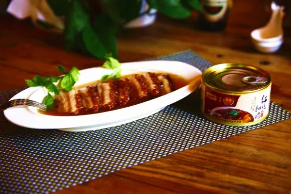 Professional Manufacturer Direct Supply Stewed Sliced Pork Canned Meat Food Canned Sold to Asia