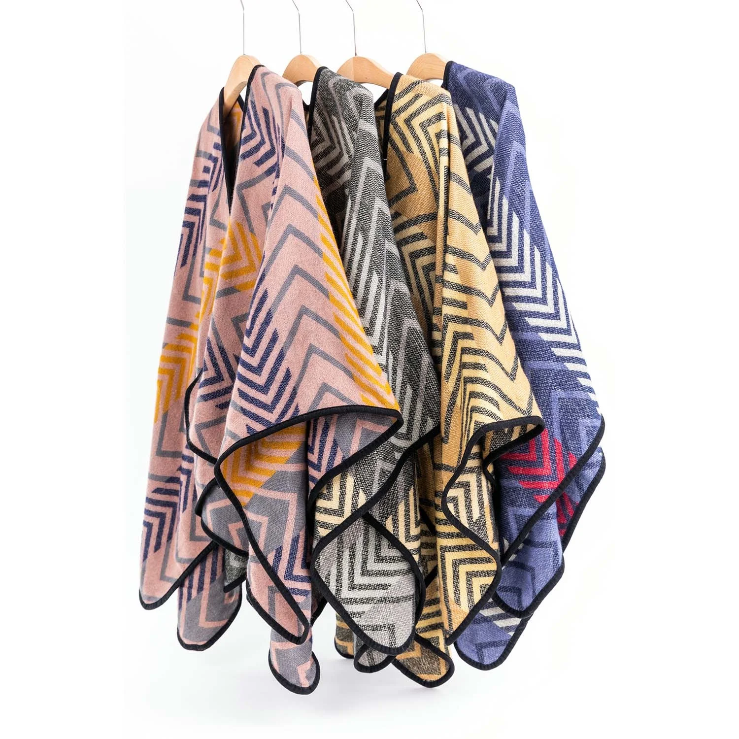 Lady Fashion Outwear Plus Coat Batwing Classic Cozy Wraps Nova Scottish chequered vintage Retro Sweater Stola Pallium Poncho