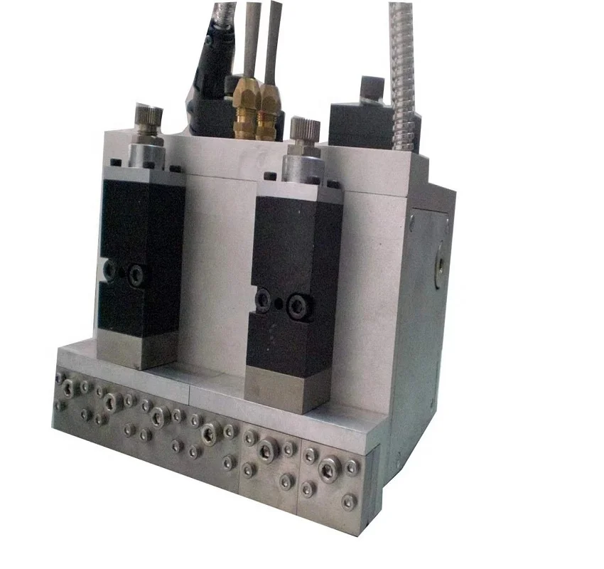 ShenZhen Factory directly sales Multi  heads  automatic  hot melt glue fiber guns 300MM  width