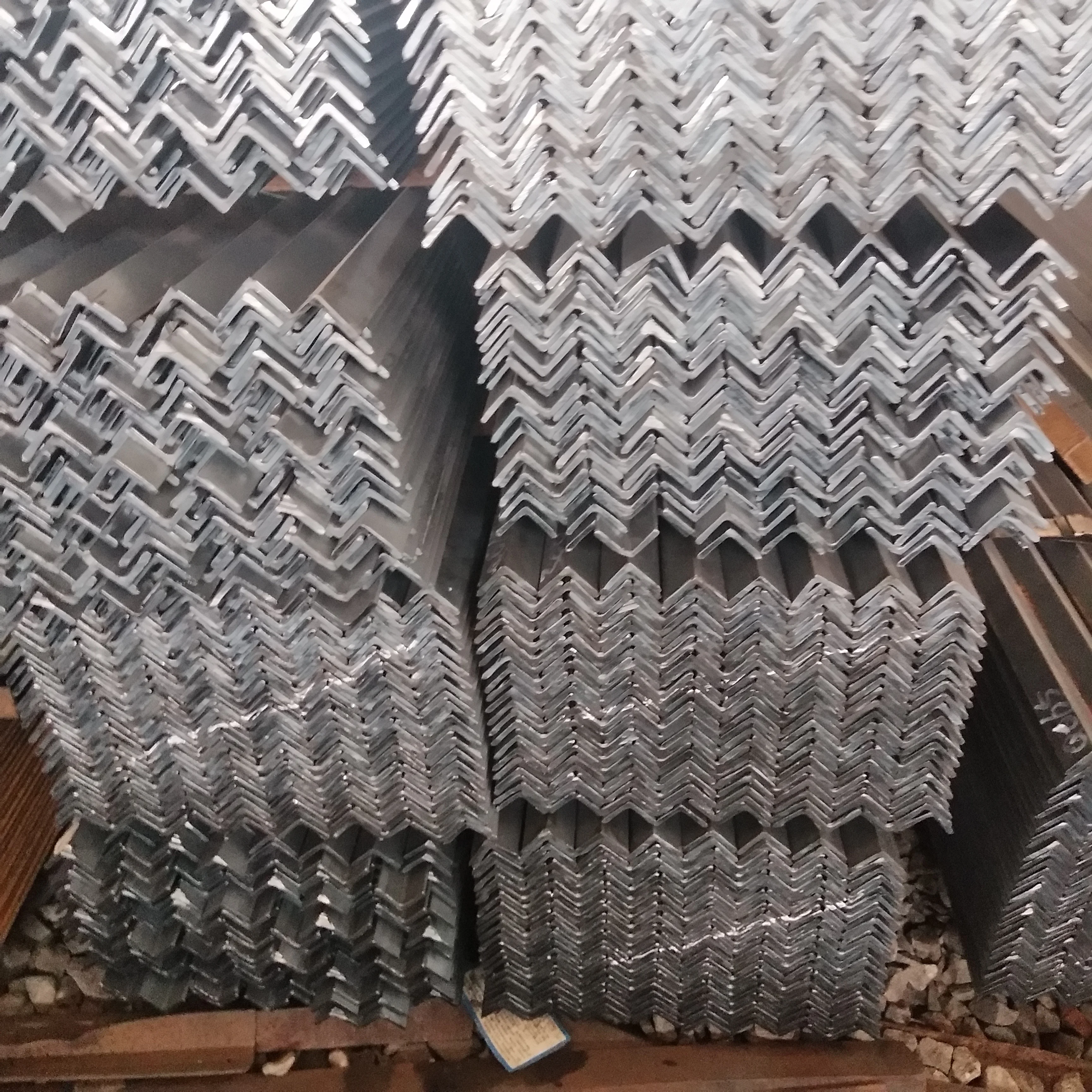 Hot Rolled Angle Steel with A36  S275JR Angle bar for  construction