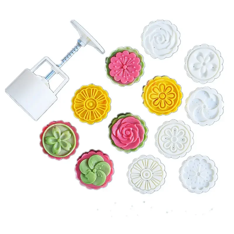 Hot Sale 50g Moon Cake Mold Round Stamp Press Household Making Dessert Mould Kitchen Cake Maker Plastic Opp Bag Baking Tools