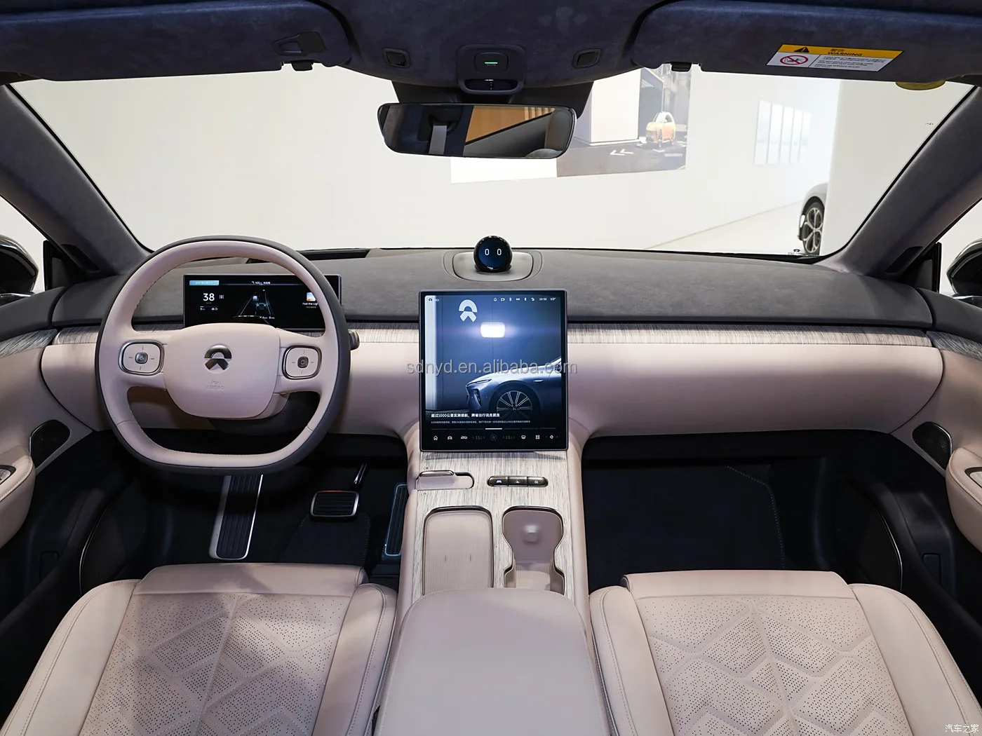 2024 Nio ET7 представительская версия 75KWH литиевая батарея Гибридный внедорожник левое рулевое управление и мини-уровень с автоматической коробкой передач