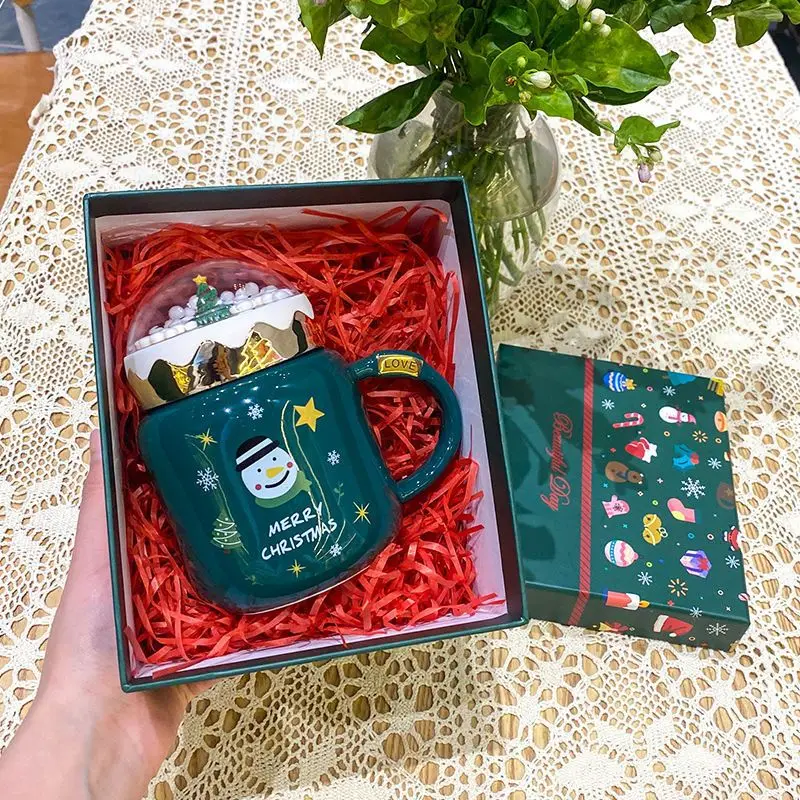 Christmas Ceramic Cup with Cute Couple Handle Office Creative Gift Mug with Lid Micro Landscape Design Europe Style for Party