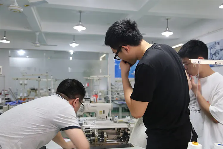 GC0303-850-D4 Long Arm 86cm Direct Drive Auto Trimmer Top Bottom Feed Lockstitch Sewing Machine