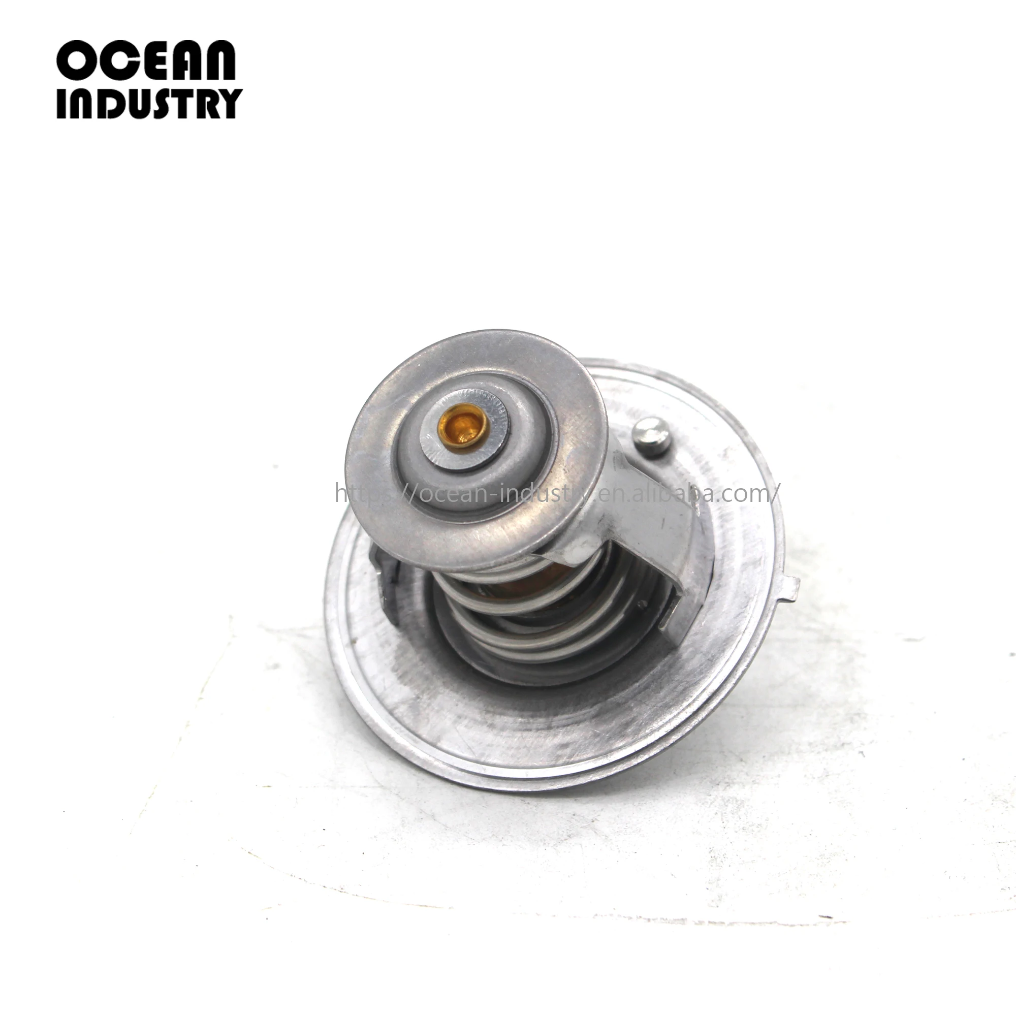 4930315 4D102 6D102 4BT3.9 6BT5.9 термостата двигателя относится к PC150-7 PC210-7 PC220-7 PC240-7 PC270-7 PC200-8 PC210-8