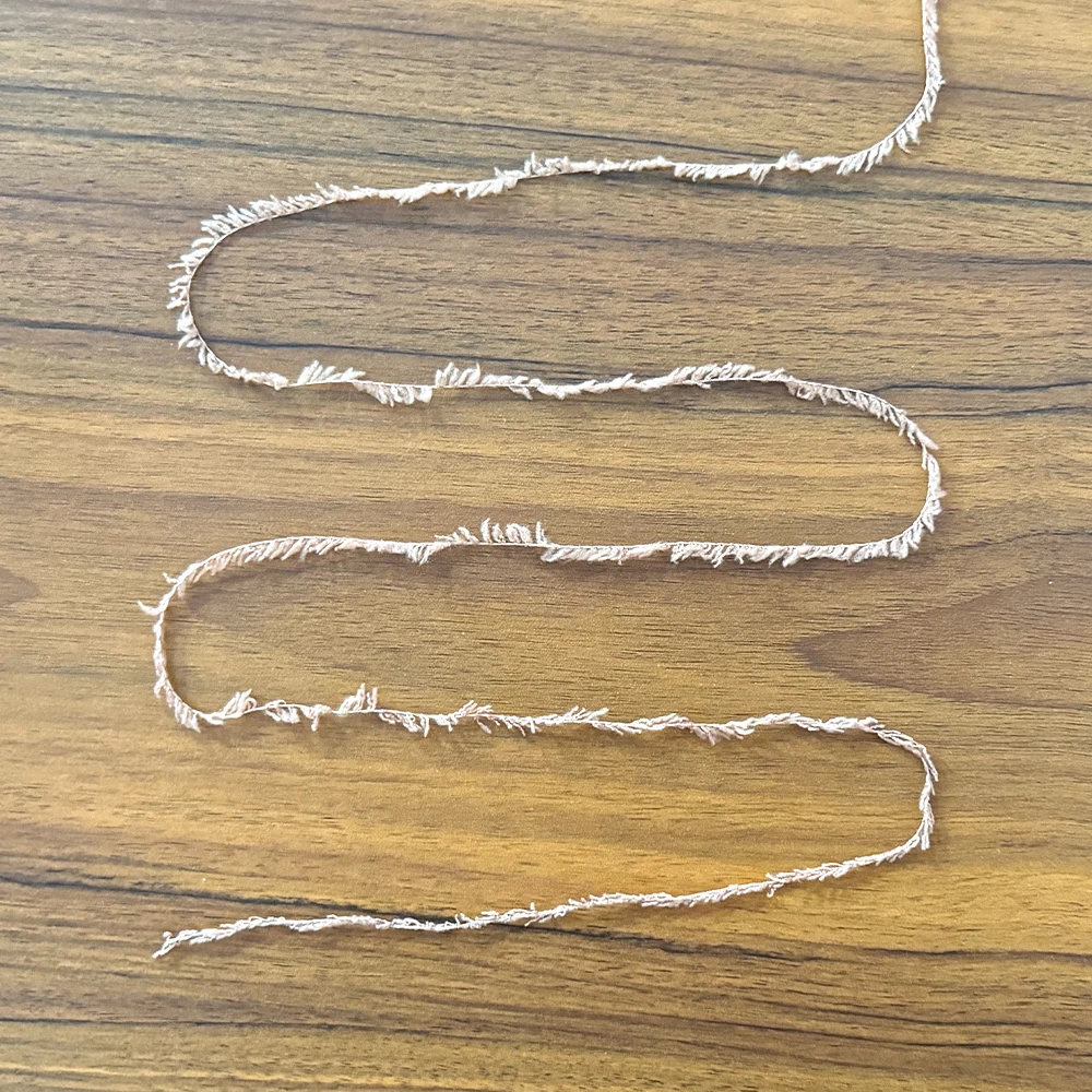 Manufacturer wholesales half day goose down knitted yarn, polyester single-sided velvet yarn, soft velvet yarn, all polyester