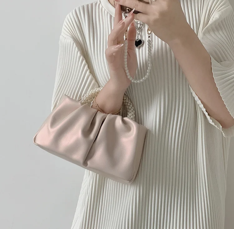 Wholesale Womens Handbags High Quality Trendy Luxury Lady Party Pearl Hand Bags Evening Clutch Women