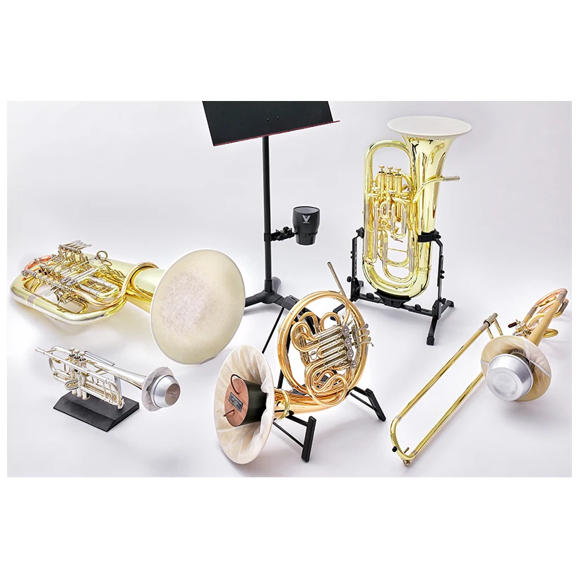 Brass instruments spray hood mask-filter catches droplets firmly