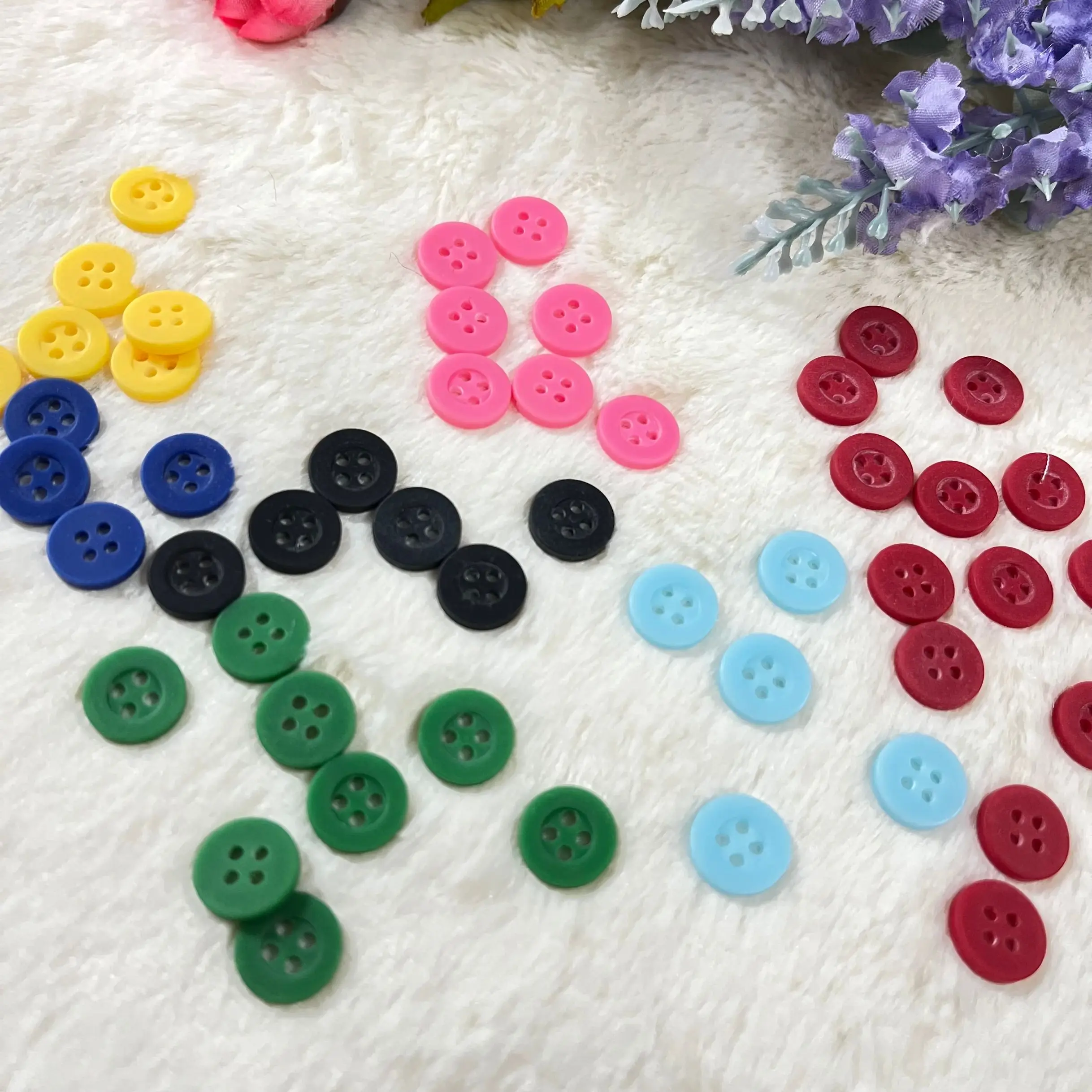 Fashion Buttons Custom DIY Luxury Colorful Round 4 holes Resin Buttons Polyester Shirt Button for Garment