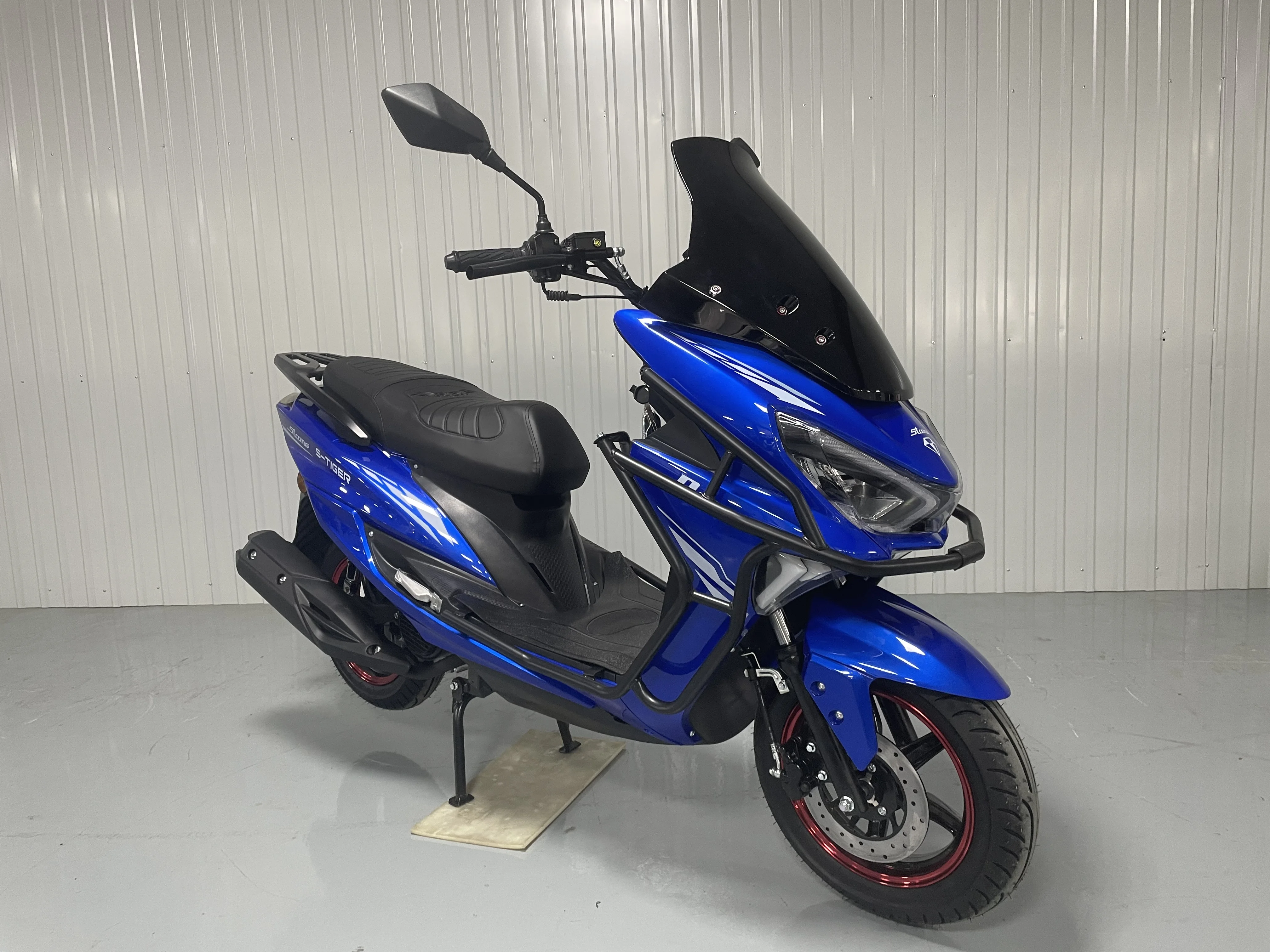 125cc/150cc good selling gasoline scooter with best price,CKD packing