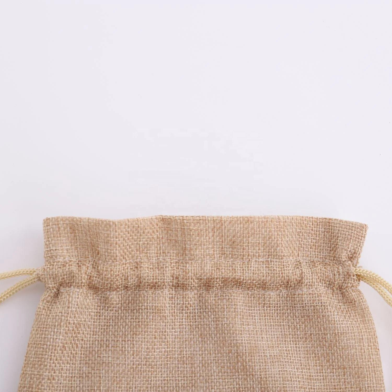 Hot Selling Custom Made Cheap Jute Small Pouch Drawstring Bag Gift bag