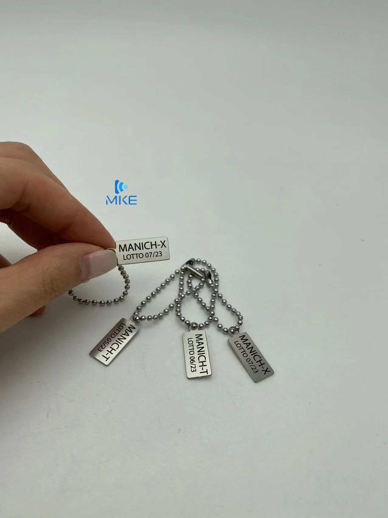 Custom Elegant Hanging Metal hang Tag Labels with Metal Chain