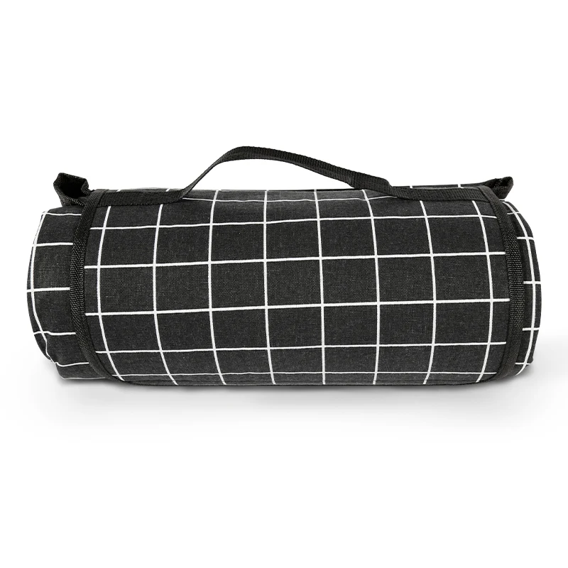 
Hot 3-5 person camping beach large size foldable waterproof picnic rug 