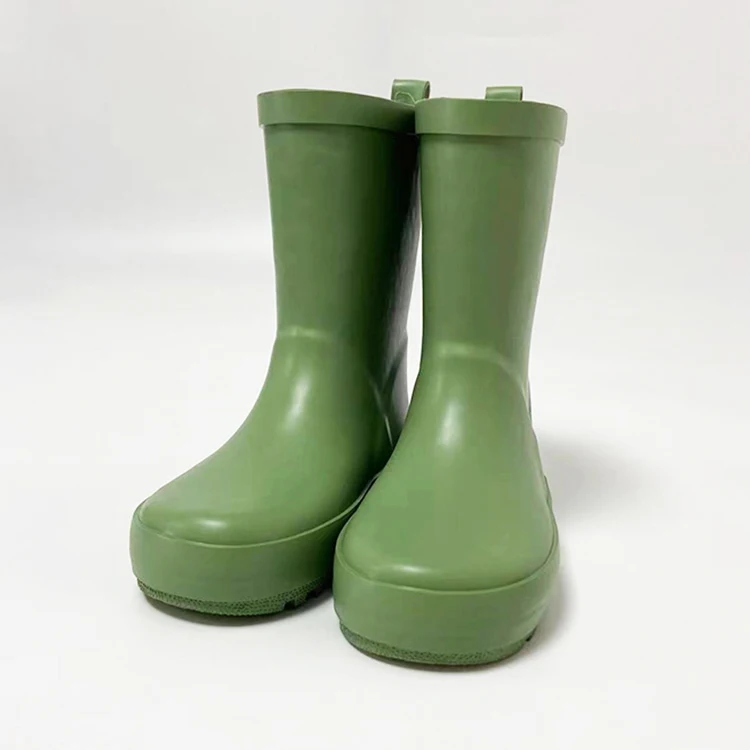 Top Deals on Bulk Orders OEM & ODM Custom Solid Color Waterproof Rain Boots for Boys and Big Kids