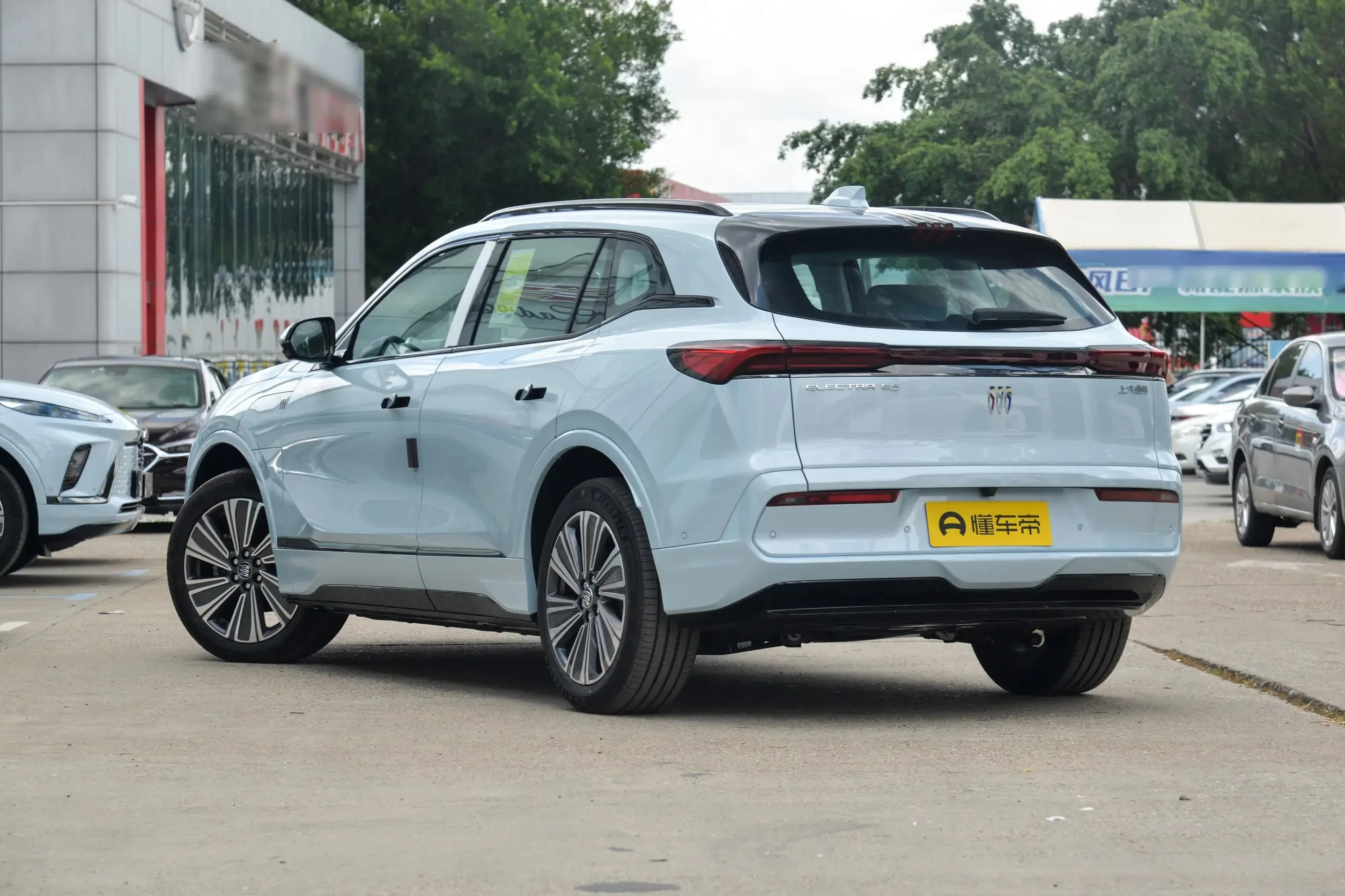 2023 Buick E5 Премиум дальний выпуск-электрический внедорожник с дальним диапазоном 620 км интеллектуальная помощь при вождении роскошный электрический