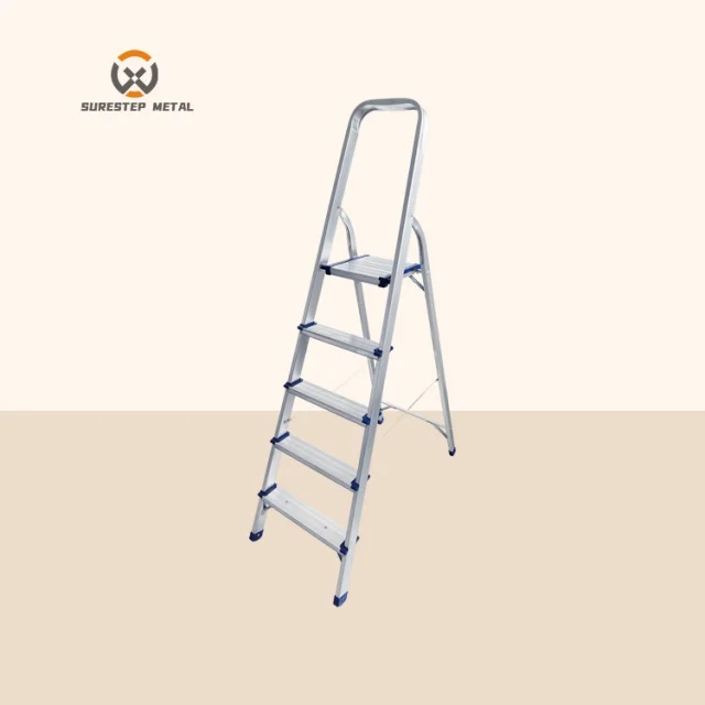 Cheap High Quality Factory lightweight household step aluminum ladder kitchen step ladder