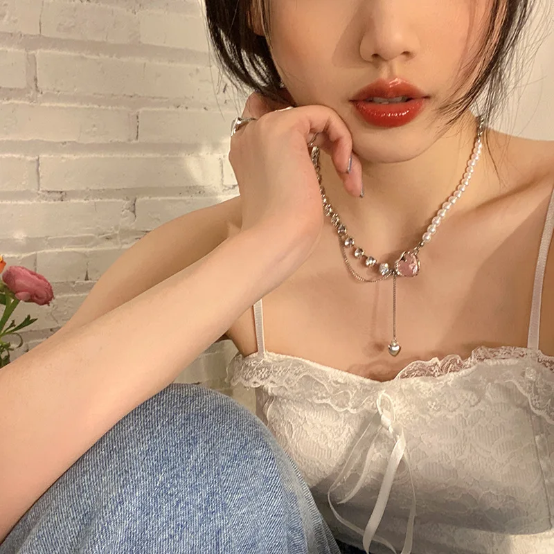 2022 Pink Love Heart Shape Stitching Pearl Necklace Clavicle Chain Pearl Crystal Choker Necklace For Women