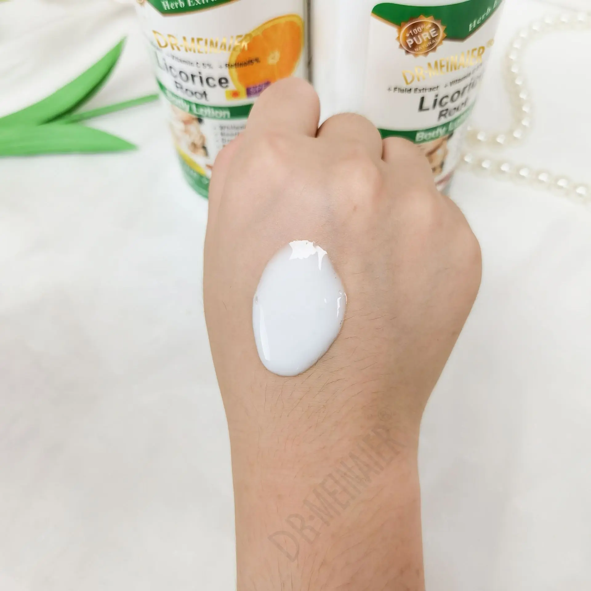 OEM Natural Brightening Body Lotion Vitamin C Retinol Effective Moisturizing Nourishing Body Lotion Skin Whitening Body Milk