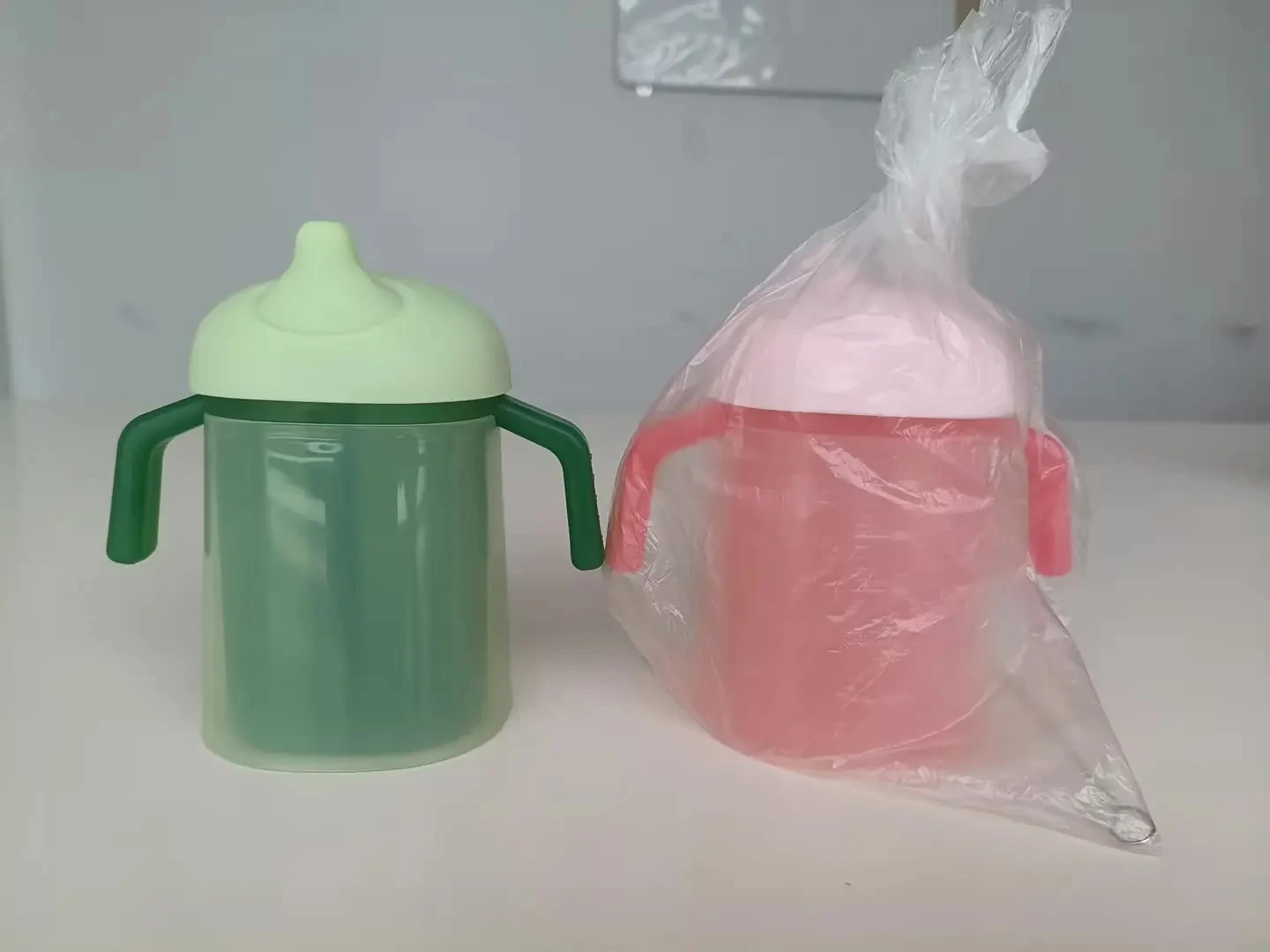 360 Leakproof  Elephant Nose Shaped Suction Nozzle Design Baby Feeding Cup Baby Straw Cup Baby Sippy Cup With One-body Straw