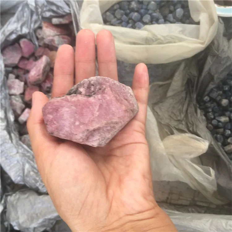 Wholesale Natural Precious stone Ruby Rock corundum rough gemstones Tumbled Stone Gravel For Raw material
