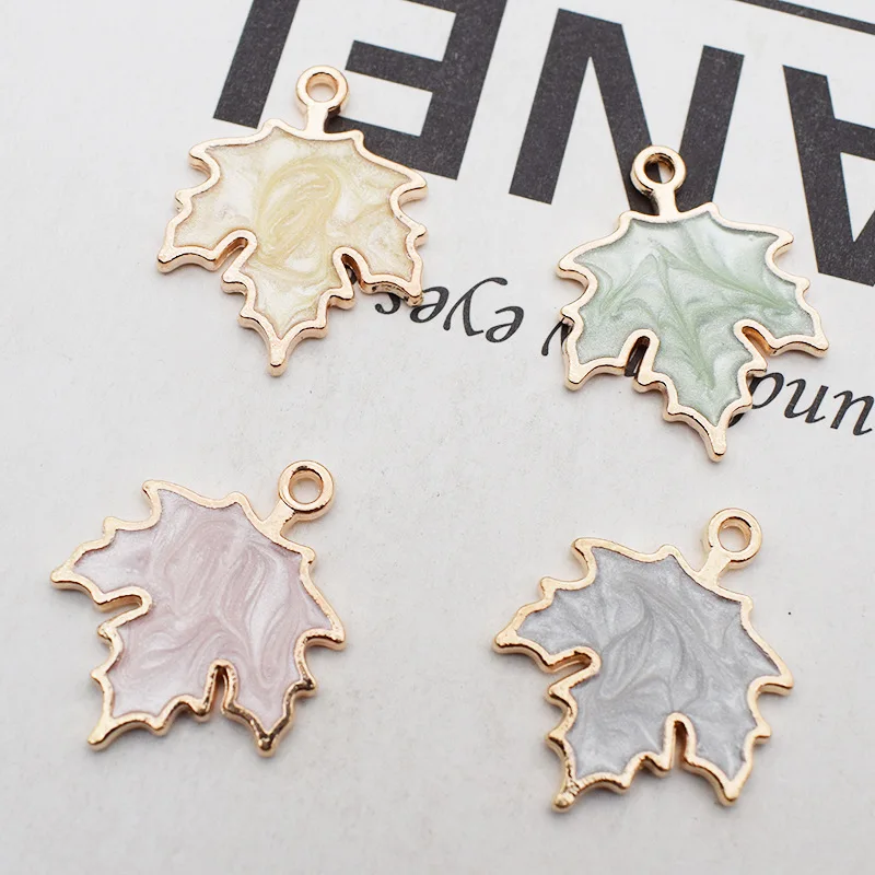New Alloy Enamel Drop Oil Colors Plant Maple Leaf Pendant Findings Charms for DIY Necklace Accessories Making