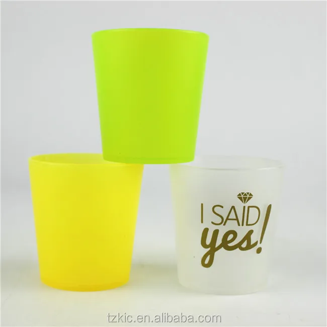 1.5oz plastic frosted shot glass