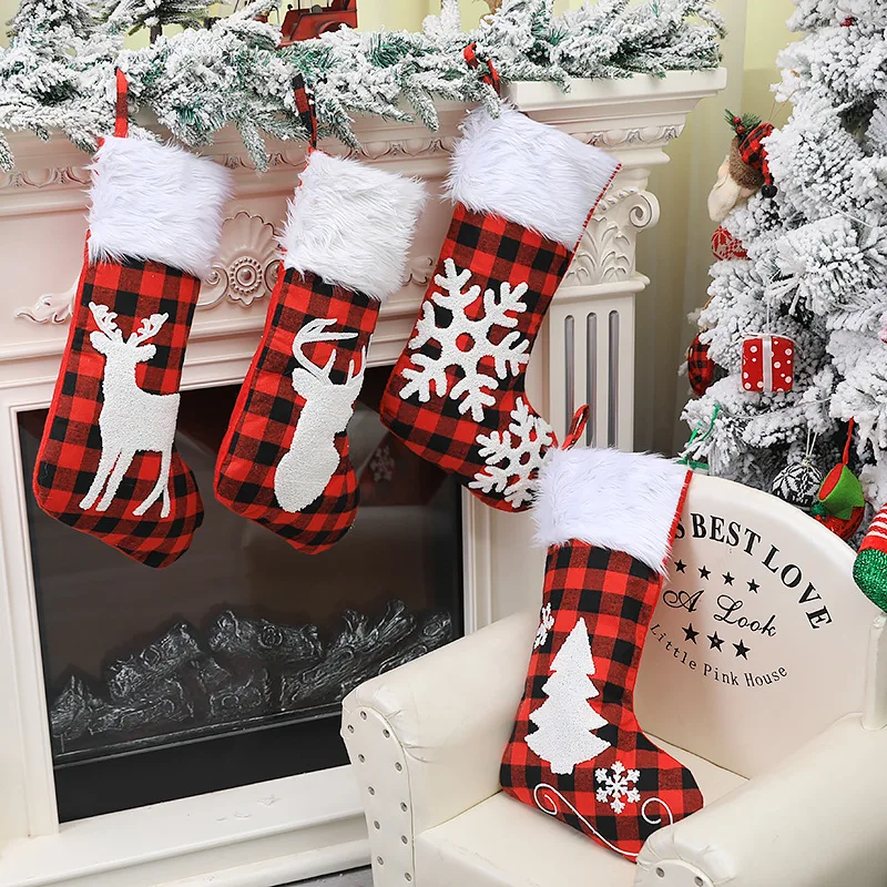 
2021 Wholesale Cute Christmas Decoration Supplies Hairy Plaid Elk Red Socks Gift Box Ornaments Bags Felt Xmas Stocking In Bulk 