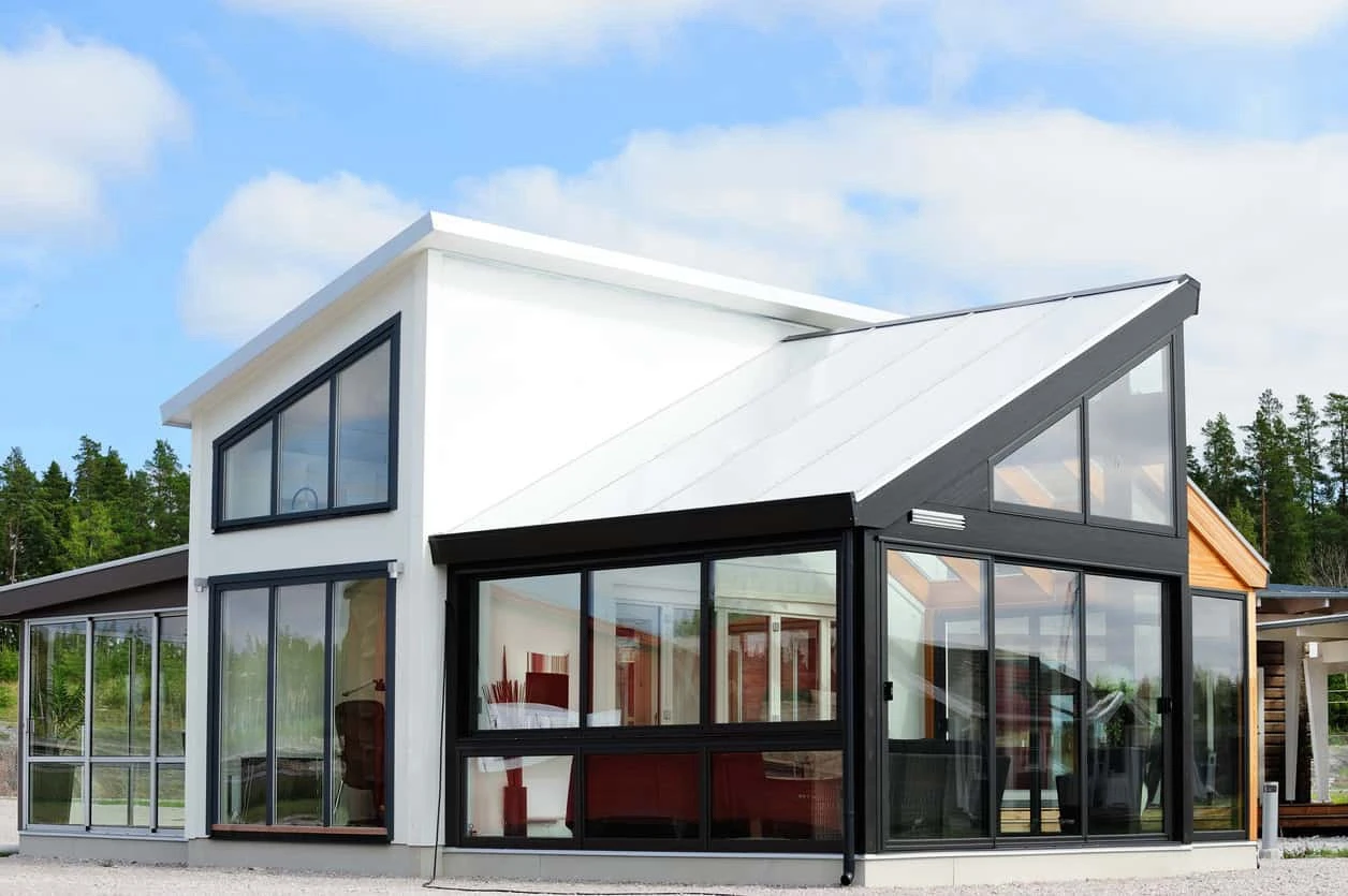 Outdoor Garden Sunroom with Low-e Tempered Glass Small Tiny House Sunny Sunshine Glass Sunrooms for Villa Aluminum Frame