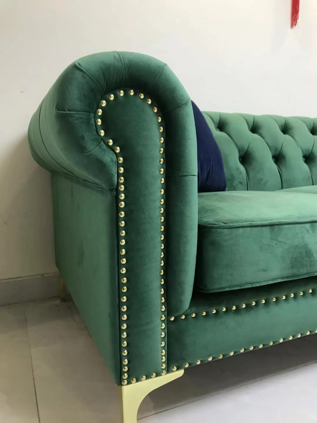 American style modern simple sofa button tufted dark green velvet sofa light luxury fabric living room sofa