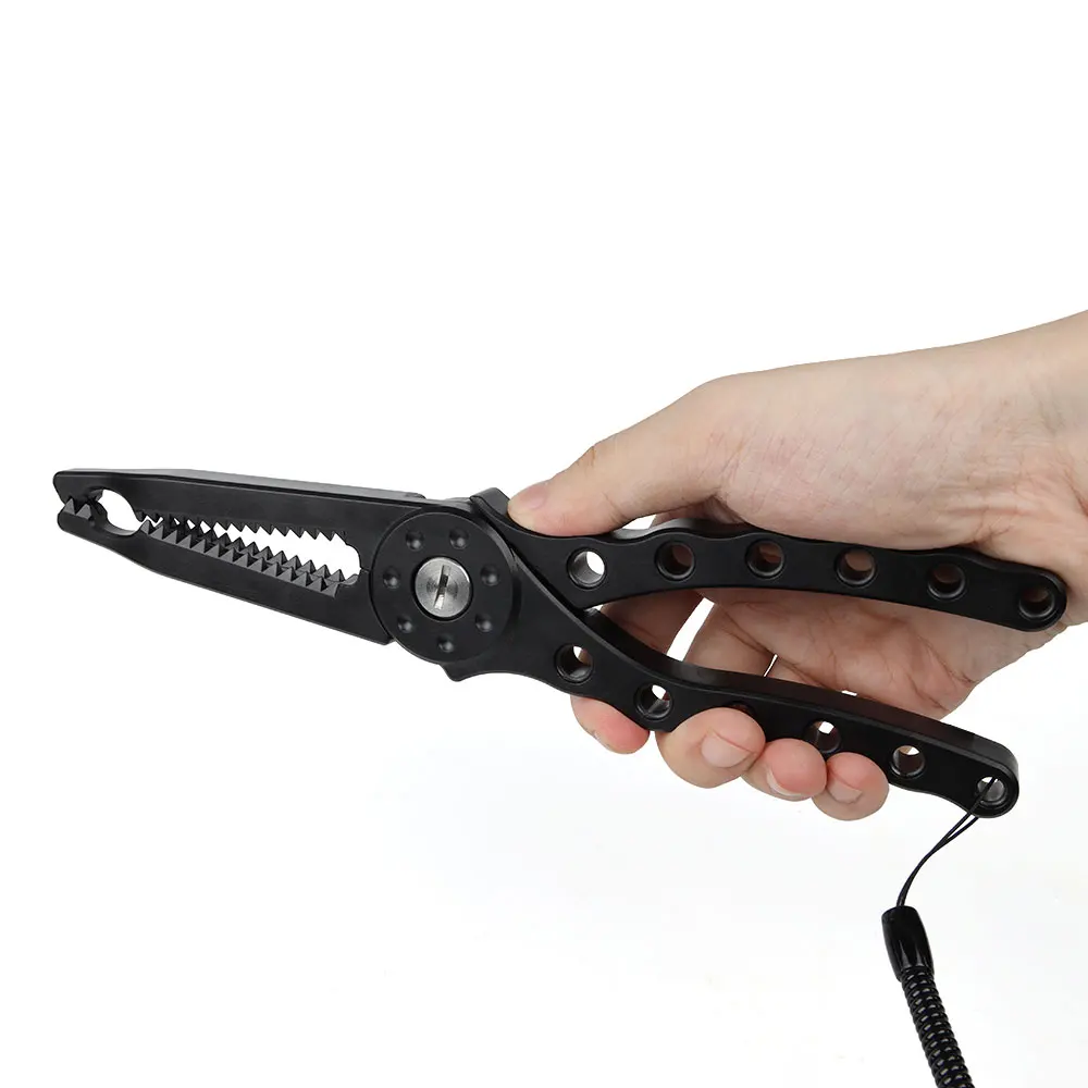W.P.E New Black and GreenPE material portable multi-function buckle serrated strong fishing tool clip fish pliers