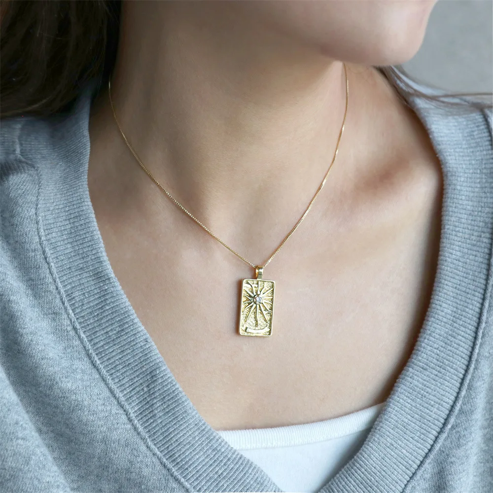 Hot Sale Punk Hip Hop Rock Gold Plated Chain Necklaces Mystic Tarot Card Pendant Necklace For Men And Women