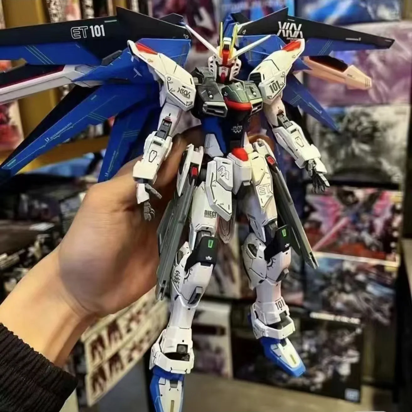 2024 New Movable Free Strike 2.0 Mecha Warrior Form MG 1/100 Matching Assembly Model Custom Action Figure Toy