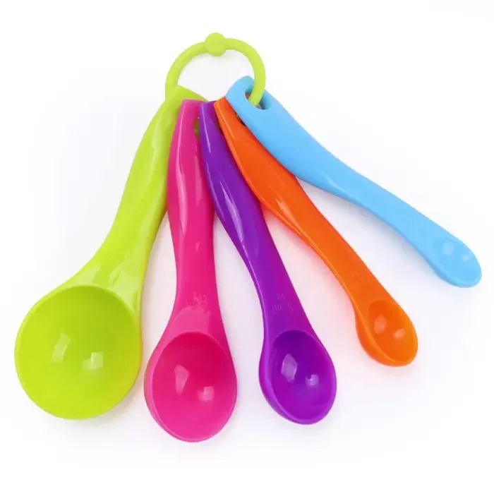Wholesale colorful green blue plastic multi color measuring cups and spoons 5ml measuring spoon set
