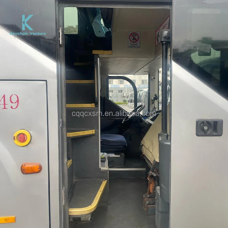 KLQ6127 Подержанный автобус пассажирский для продажи KLQ6127D