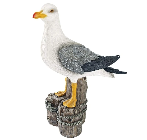 Resin wharf seagull animal statue. Outdoor beach lawn decor