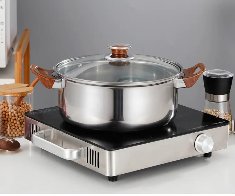 New Stock Arrival 12 Pcs Luxury Non Stick Stainless Steel Cookware Set Pots And Pans Cook Pot Set Cookware With Wooden Handle