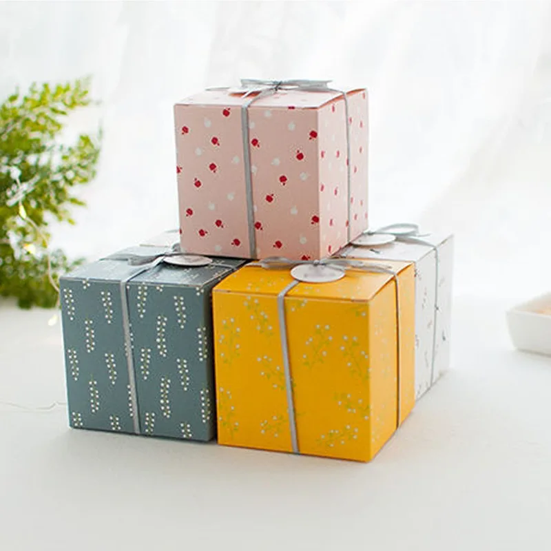 KCCB 2021 Wholesale Christmas Apple Box Creative Candy Cookie Box Christmas Gift  Box