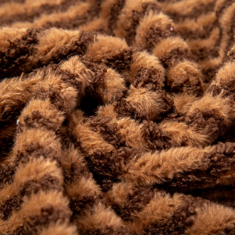 Custom Windproof Warm Teddy Velvet Fabric and Faux Fur Rabbit Hair Fabric for Blanket Bathrobe Pillow