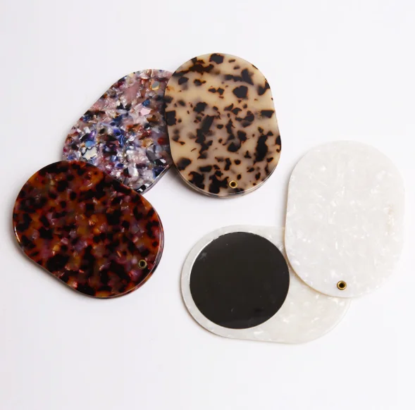 2022 Wholesale Newest Makeup Custom Handle Round Acetate Board Pocket Mirror With Metal Gold For Lip Beauty