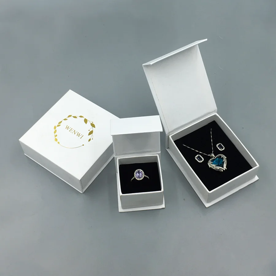 Custom White Logo Empty Small Magnetic Necklace Jewelry Box for Gift Display Packaging