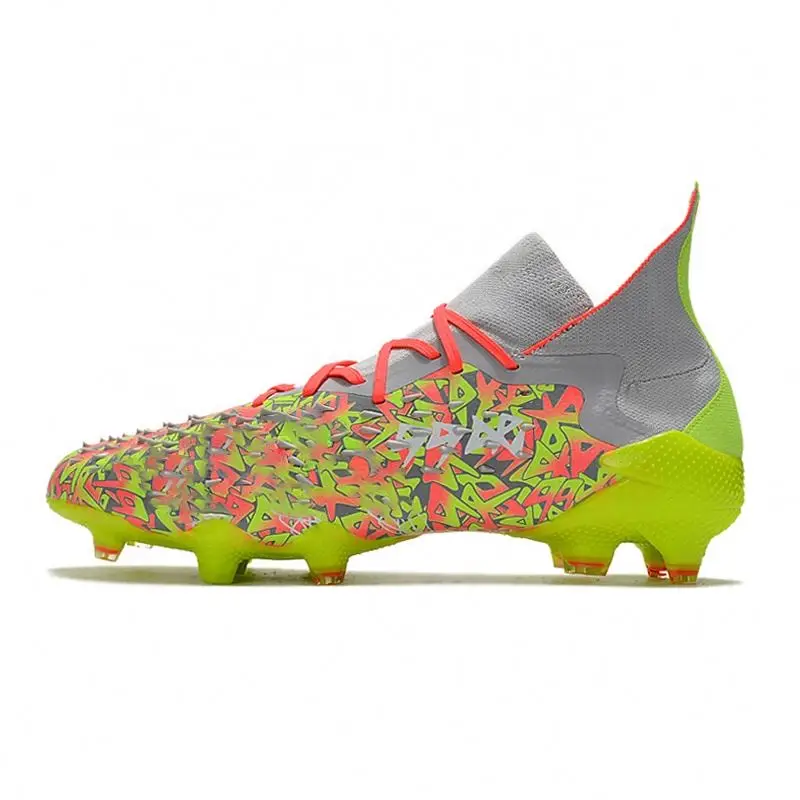 Men Outdoor Training All Season High Quality FG Predator 21 Freak Soccer Shoes Wholesale Men Waterproof Football Boots OG