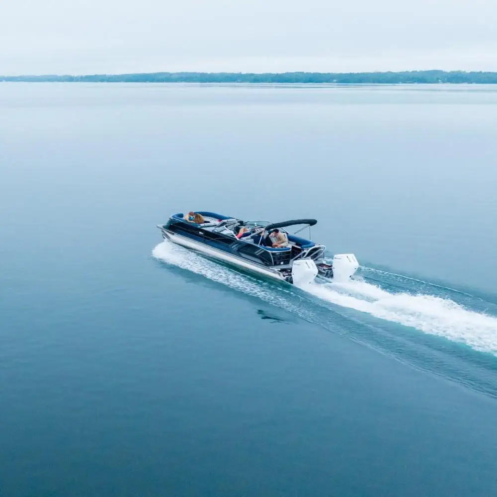 Fiberglass Boat Hot Sale in The Us and Australia Aluminum Pontoon Boat with Trailer and Boat Cover