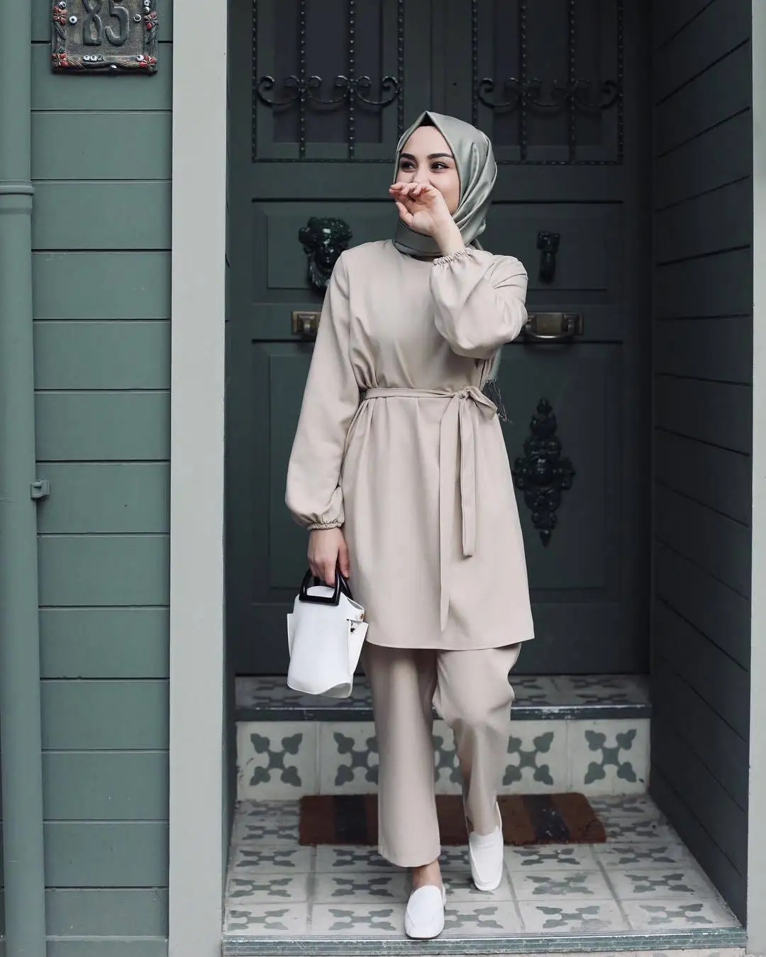Best selling Arab long sleeve solid color  fashion muslim  two-piece suit women clothing