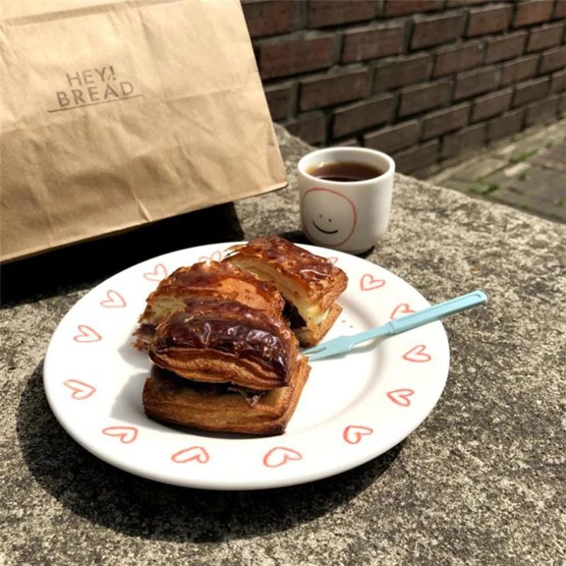 Solhui Hot Sale Creative Home  Ceramic Dessert Plate Cake Plate With Heart Printing