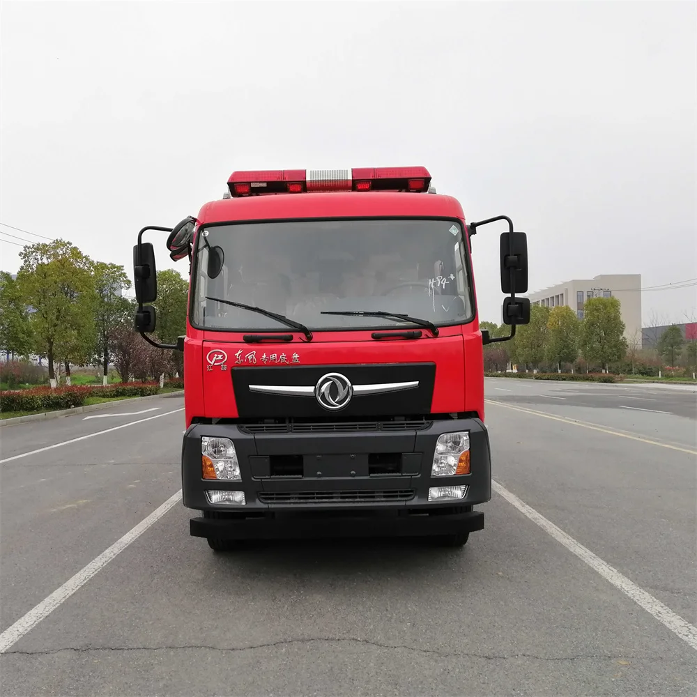 Dongfeng 4*2 water foam fire fighting truck firefighter truck car with fire pump