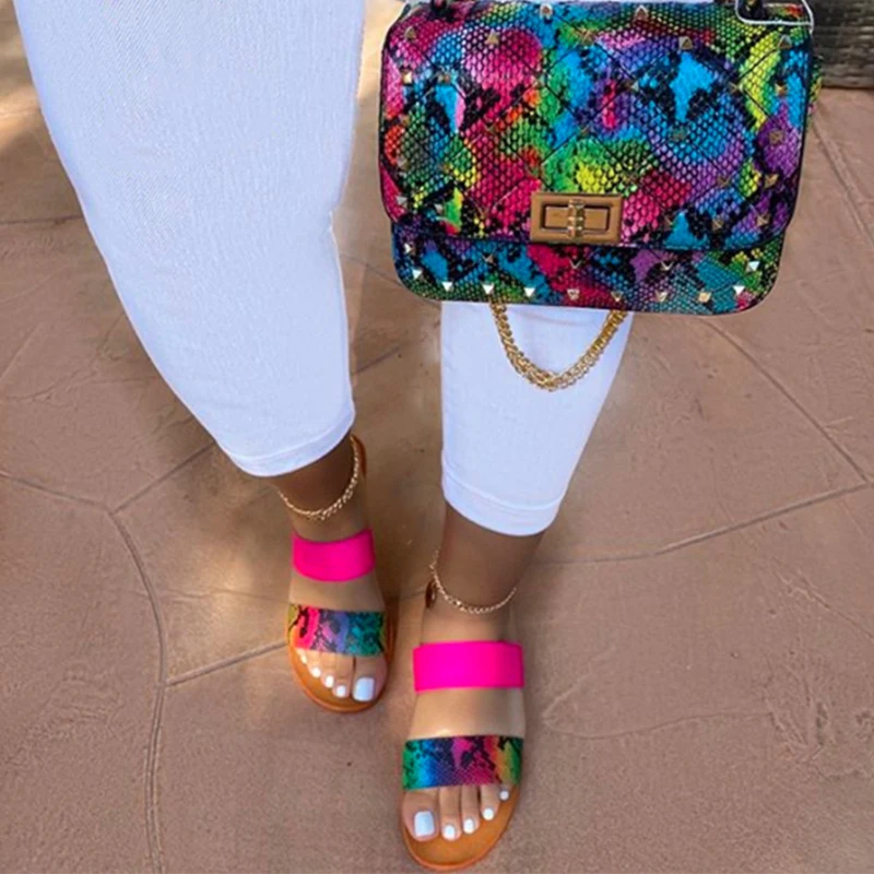  Летние Новые Популярные стильные женские модные сандалии на плоской подошве тапочки в
