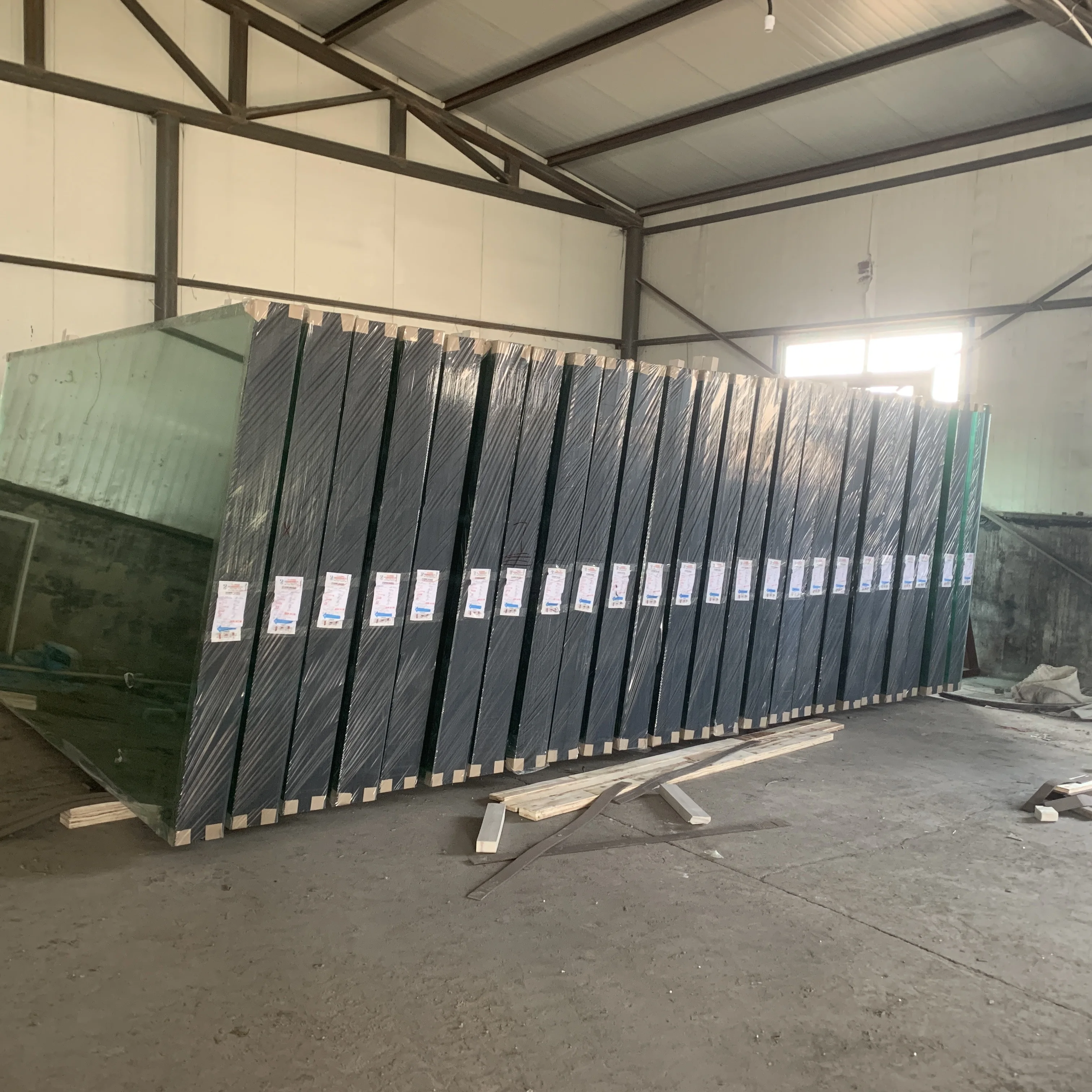 low iron extra clear 2mm 3mm 4mm 5mm 6mm 8mm 10mm 12mm 15mm 19mm Clear Float Glass Sheet Panel Manufacturing Company In China