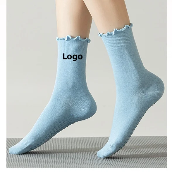 Custom design frill pilates grip socks ballet style pink  trampoline socks for women