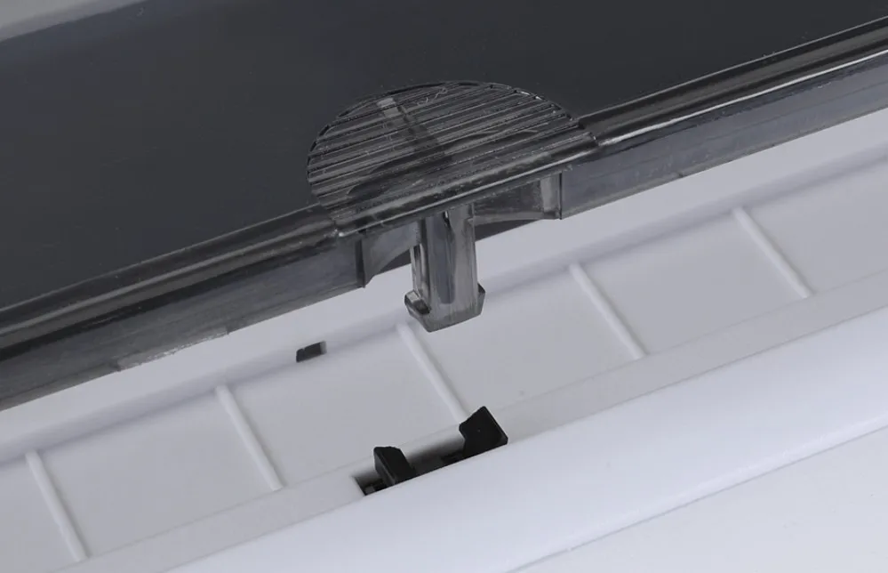 BAILI A4L 4way Surface mounting Metal base indicator light cover MCB box power protection Distribution Box